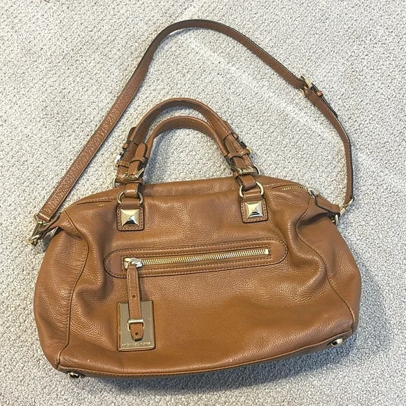 Michael Kors Pebbled Leather Brown Gold Tone Hardware - Picture 13 of 14